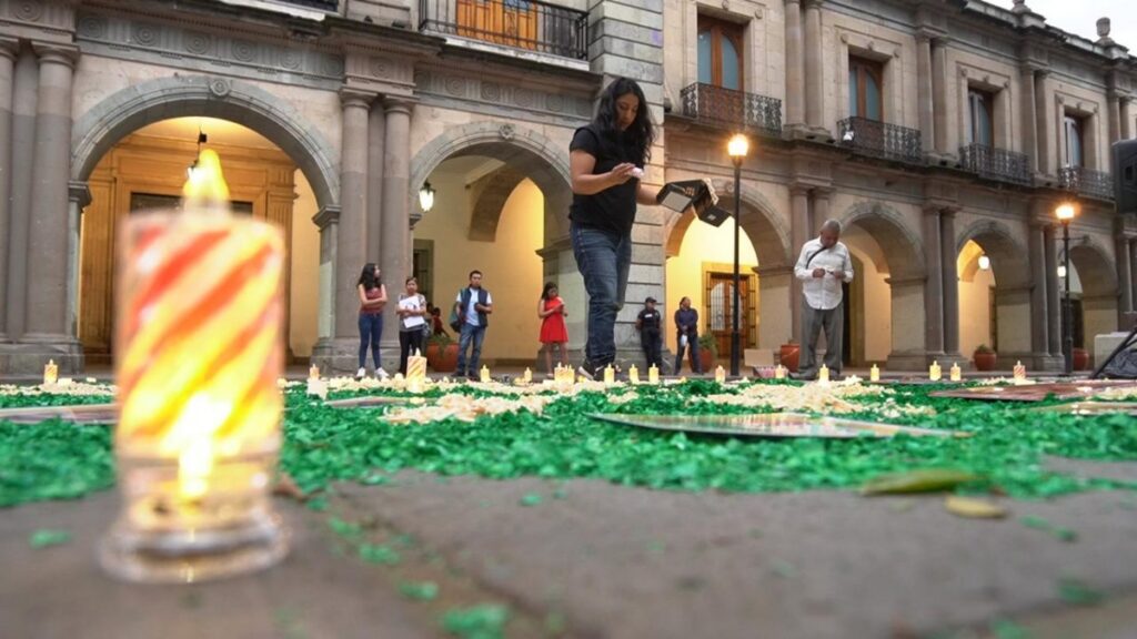 Madres conmemorarán el 10 de Mayo recordando a sus hijos desaparecidos con velada frente a Palacio de Gobierno