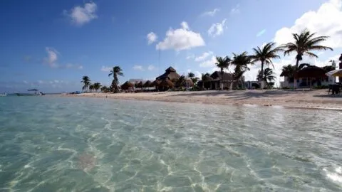 Mahahual: mil millones de dólares… o repetir la historia de Tulum