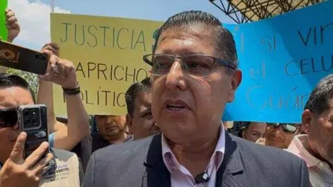 Nacho Campos rechaza vínculos con asesinato de Carlos Manzo luego de comparecencia