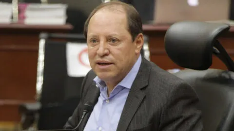 Marco Antonio Baños advierte riesgos en reforma electoral; ve débil el filtro a candidatos