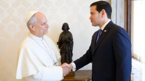 Marco Rubio y el Papa León XIV sostienen una reunión “amistosa y constructiva”, afirma EE. UU.