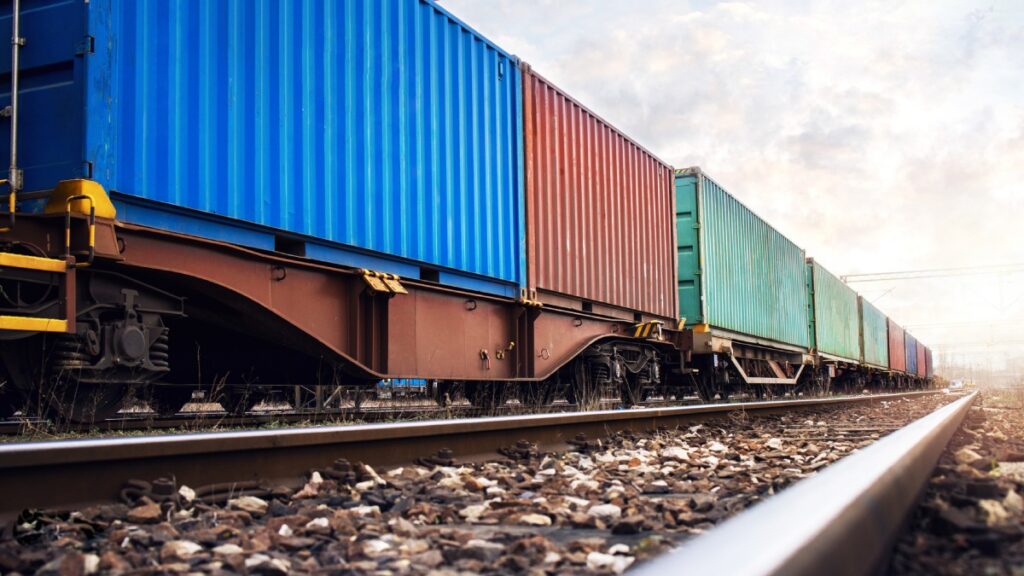 Mexicanos, 3 de los 6 migrantes hallados muertos en un tren de Laredo, confirma SRE