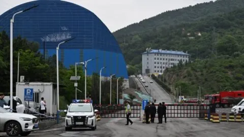 Autoridades investigan presuntas violaciones ilegales en mina de China tras explosión de gas