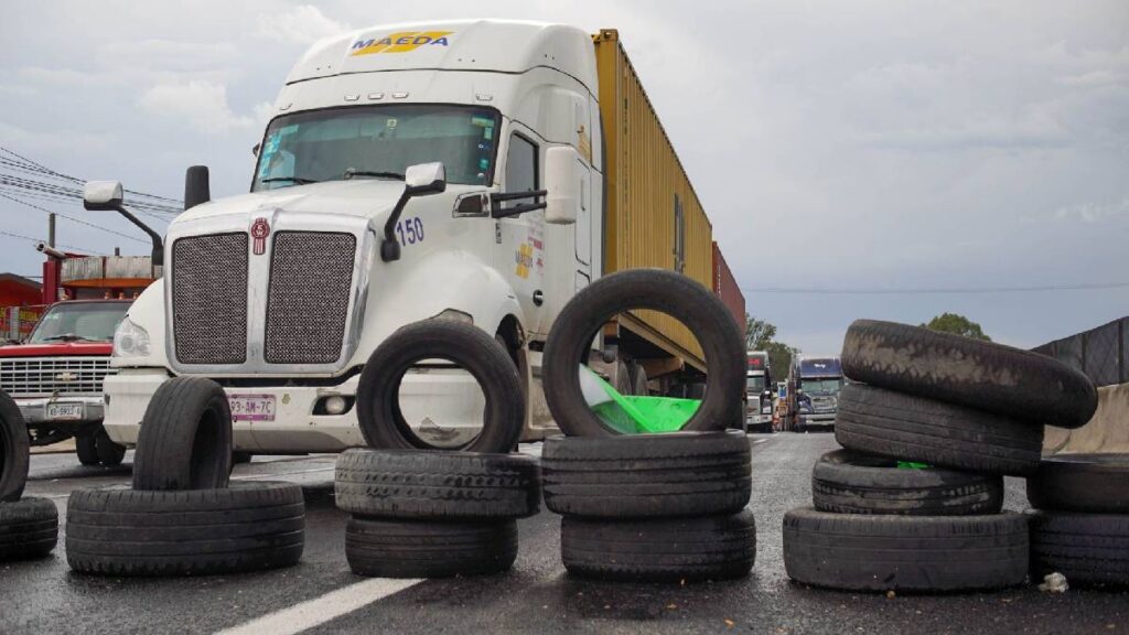 nuevo-modus-operandi-en-la-puebla-orizaba-generan-humo-para-asaltar-traileres