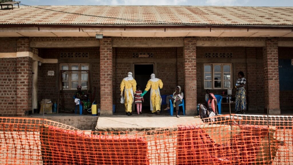 OMS declara epidemia de ébola en África por brote de cepa rara en República del Congo y Uganda