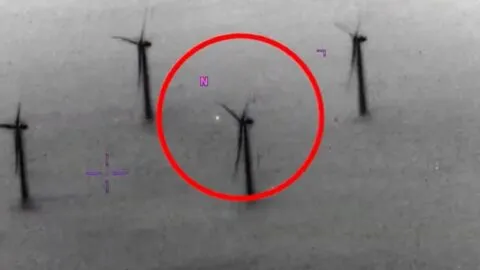3 videos inéditos de ovnis desclasificados por el Pentágono