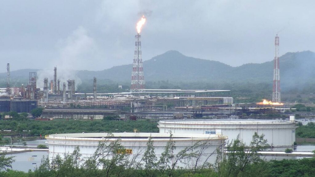 Dos Bocas, Salina Cruz y Abkatún: PEMEX acumula accidentes y emergencias en menos de cuatro meses