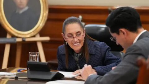 Claudia Sheinbaum acuerda mantener diálogo con Donald Trump tras conversación telefónica