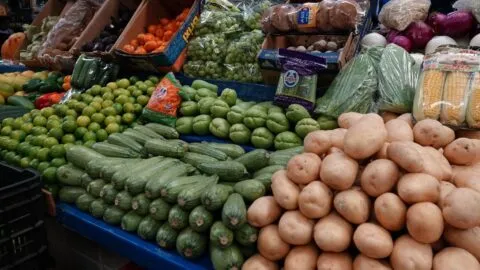 Inflación cede en abril y alcanza 4.45%; qué productos subieron y bajaron de precio