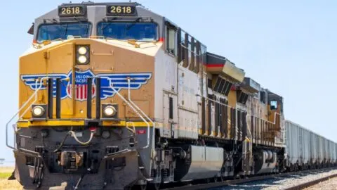 Mujer mexicana, entre las víctimas halladas sin vida en vagón de tren en Texas 