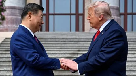 China y EE.UU. acuerdan reducir aranceles tras reunión entre Xi Jinping y Trump 