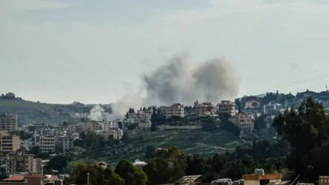 Demuelen escuela y viviendas en aldeas del sur de Líbano tras conflicto con Israel