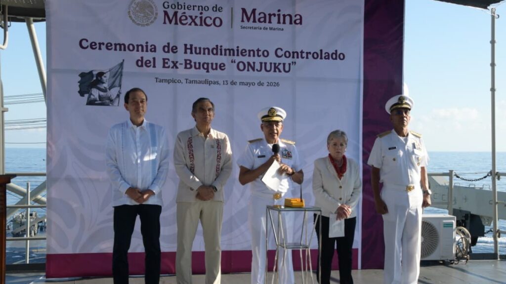 Hunden ex buque japonés frente a Tamaulipas. Foto: Uno TV