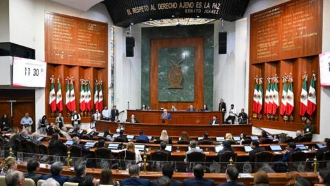 Congreso de Sinaloa aprueba licencia de más de 30 días de Rubén Rocha