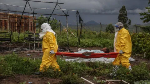 Ébola en Congo rebasa capacidad de rastreo; vigilancia alcanza solo a uno de cada cinco contactos