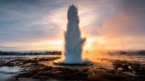 ¿Qué es un géiser? Así nacen las impresionantes erupciones de agua caliente