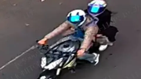 SSC investiga a motociclista que disparó al aire frente a sede de la FEMDO en CDMX