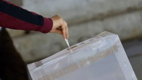Las 3 reformas que aprobó el Senado: candidaturas bajo revisión, nulidad electoral y elección judicial aplazada