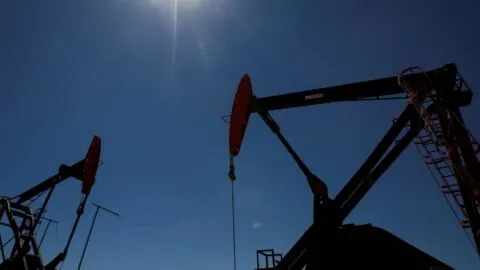 EE. UU. sanciona a empresas para impedir la venta de petróleo iraní a China
