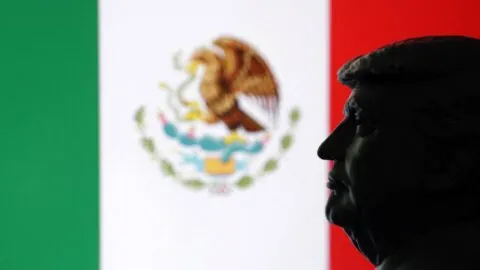 EE.UU. revisa más de 50 consulados de México; no descartan cierres: CBS