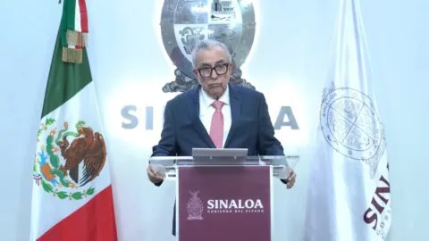 Rubén Rocha pide licencia temporal a la gubernatura de Sinaloa mientras lo investiga la FGR