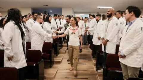 Sheinbaum inaugura hospital del IMSS en Sonora con 28 especialidades