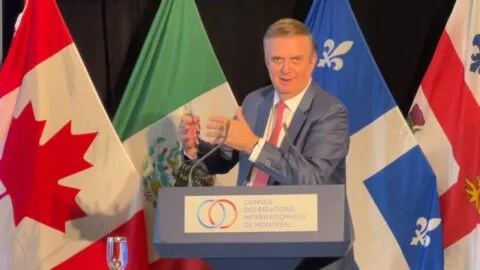 México buscará incluir a Canadá en T‑MEC como “máxima prioridad”