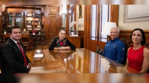 Víctor Rodríguez deja la dirección de Pemex; lo reemplazará Juan Carlos Carpio