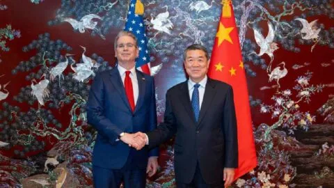 China y EE.UU. mantienen en República de Corea intercambios francos, profundos y constructivos sobre cuestiones económicas y comerciales, así como sobre la cooperación práctica