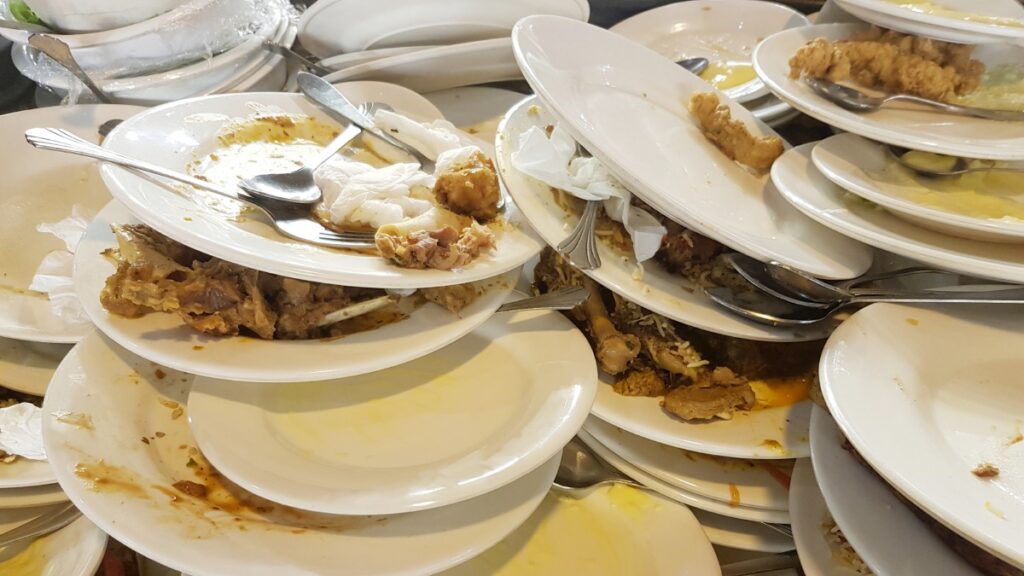 1.5 millones de muertes al año, causadas por alimentos insalubres
