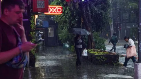 Otra vez llueve en CDMX: hay doble alerta por precipitaciones y posible caída de granizo