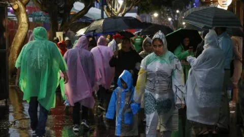 Activan las alertas Roja y Naranja por lluvias para las 16 alcaldías de la CDMX