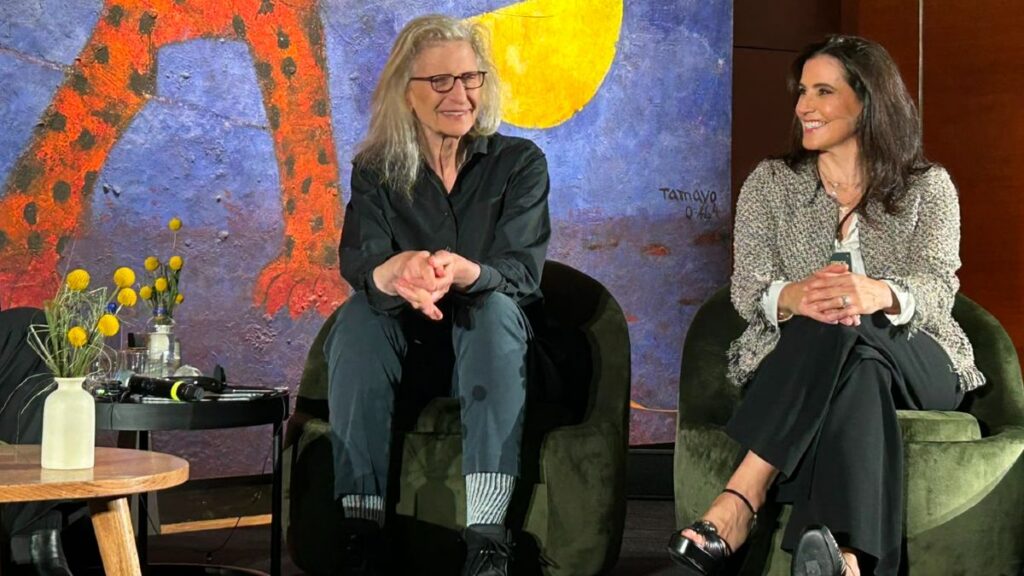 Annie Leibovitz expone su mirada del futbol en el Museo Nacional de Antropología