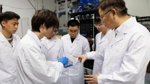 China domina ciencia mundial: lidera la investigación de alta calidad y amplía su ventaja frente a Estados Unidos