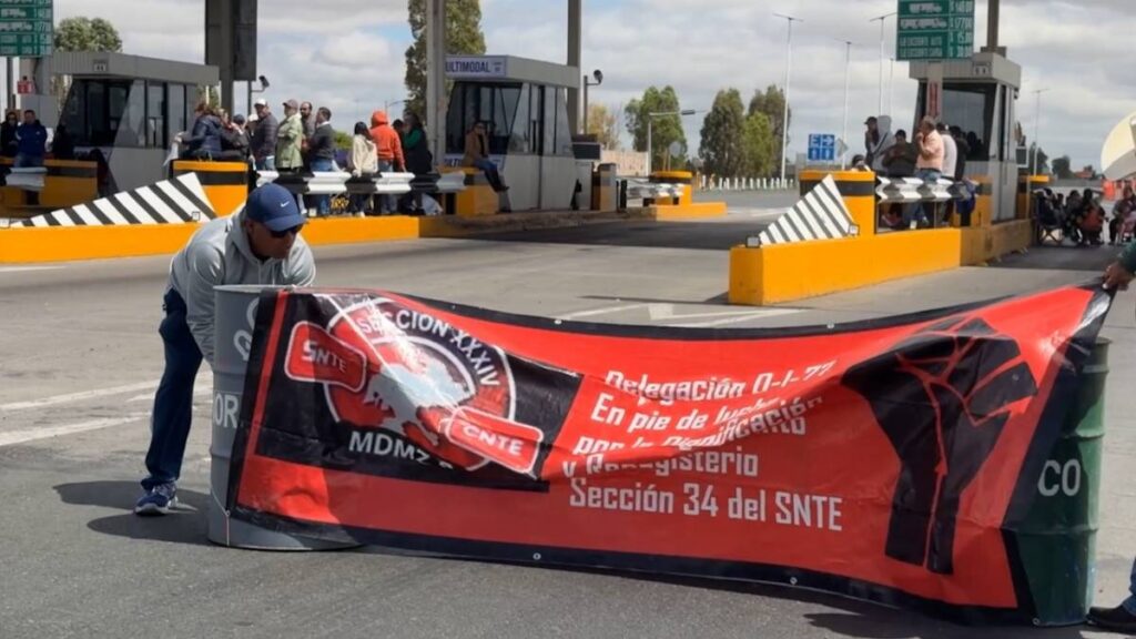 CNTE se instaló en Plaza de Armas desde el 3 de junio.