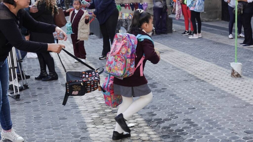 Tlaxcala mantendrá el cierre de clases el 30 de junio; docentes continuarán actividades hasta el 15 de julio.