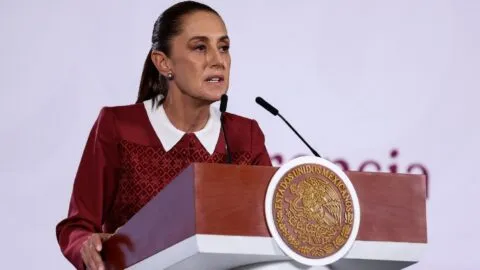Sheinbaum pide al embajador de EE. UU. respetar asuntos internos de México tras mensaje sobre cárteles