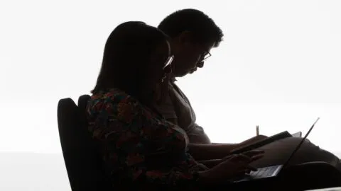 Cómo funciona la nueva herramienta que permite reportar inmigrantes y seguir arrestos en vivo