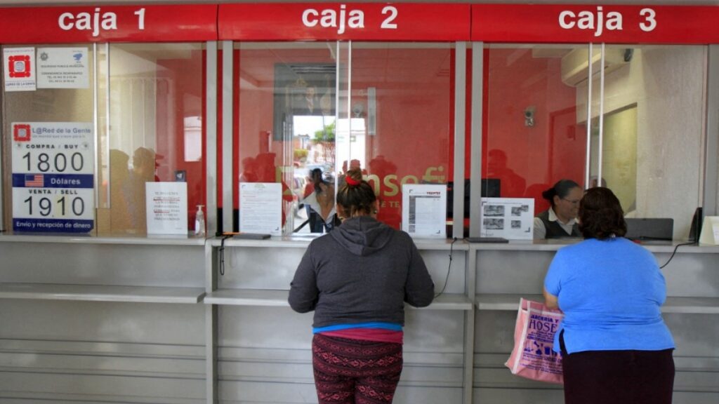 La opción más común para empezar es la tarjeta de crédito garantizada.