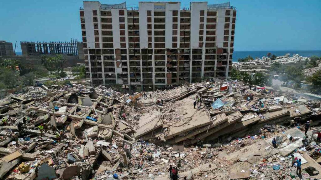 Crisis en Venezuela: nuevas imágenes muestran destrucción y rescates
