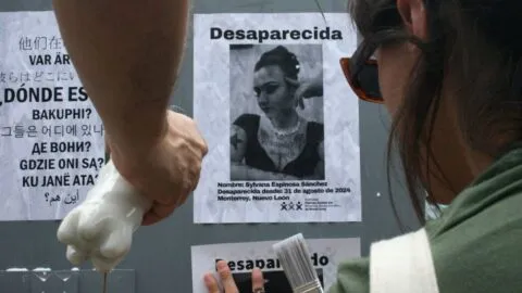 “Nos gusta el futbol, no el gobierno”: madres buscadoras protestan en el inicio del Mundial