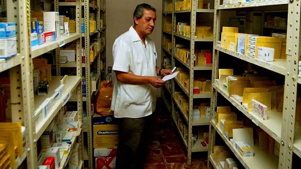 Algunas farmacias aceptan credencial del Inapam