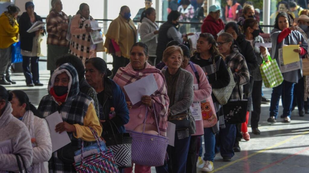 Abren registro para pensión a mujeres