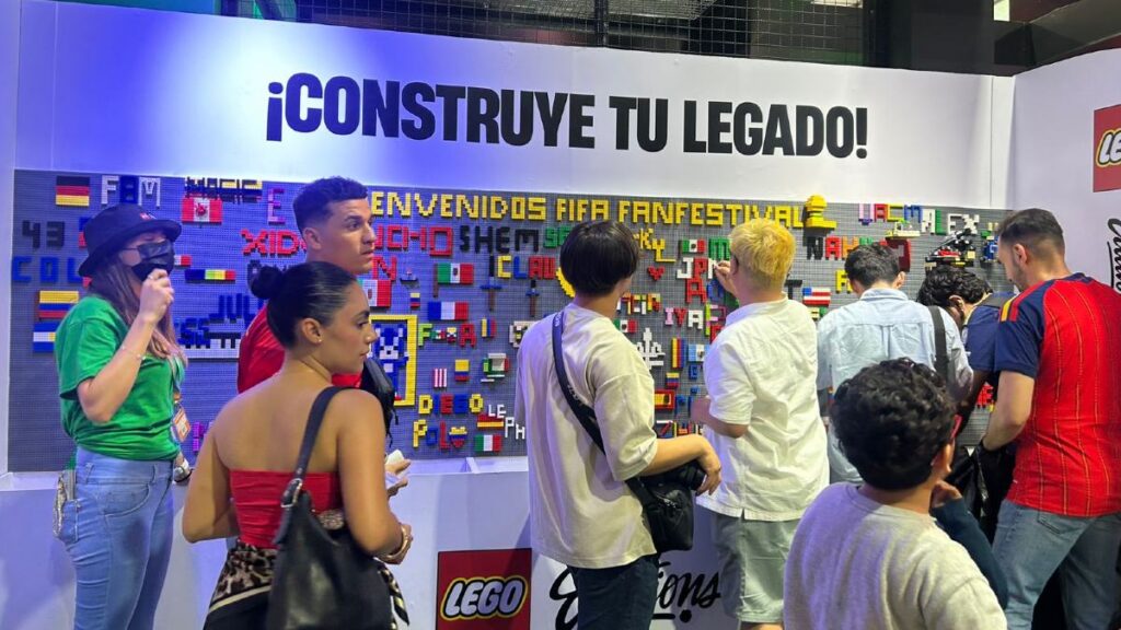 Del futbol a los bricks LEGO sorprende en el Fan Fest del Mundial 2026 en CDMX