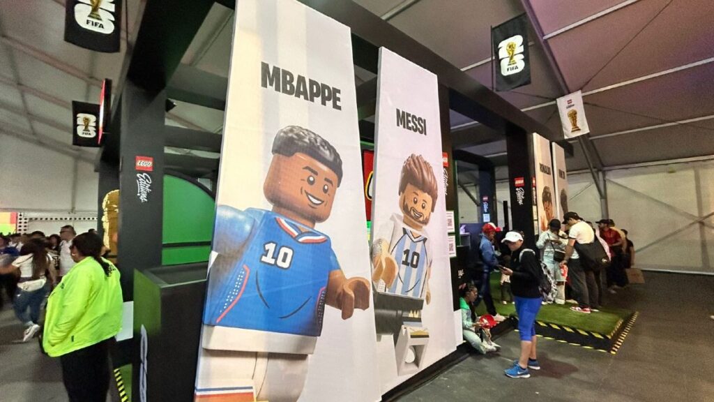 Del futbol a los bricks LEGO sorprende en el Fan Fest del Mundial 2026 en CDMX