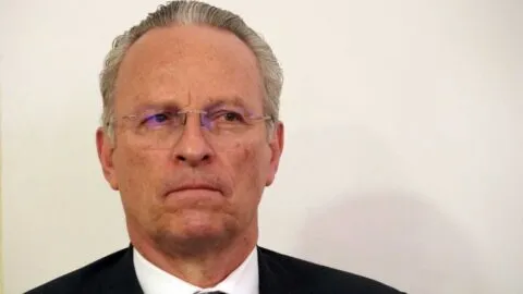 Empresarios ven como “golpes políticos” amenaza de Trump de salirse del T-MEC