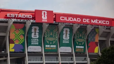 Juez frena a dueños de palcos para el Mundial: no podrán ingresar alimentos ni vehículos al Estadio Ciudad de México