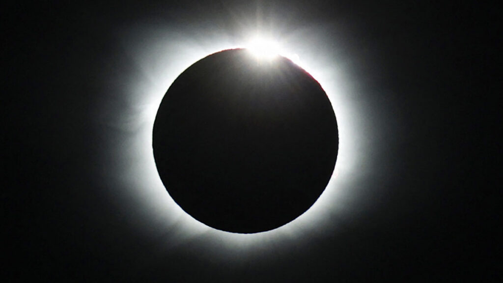 Eclipse solar