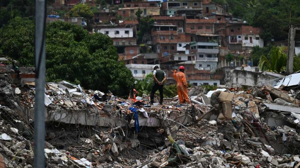 Elevan cifra de muertos por terremotos en Venezuela