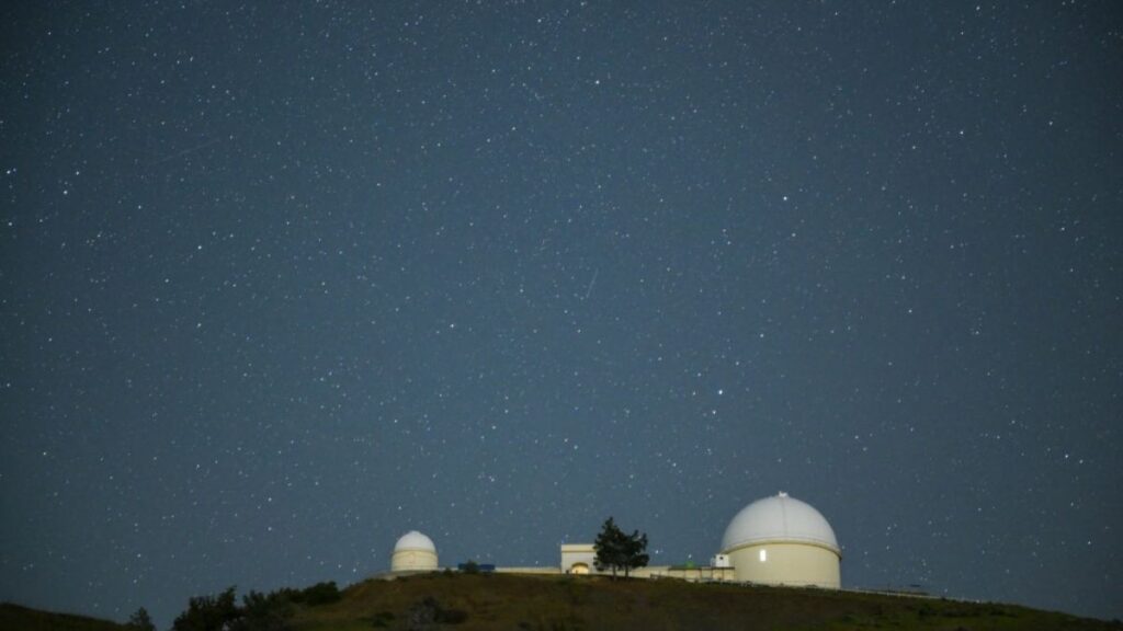 Perseidas, Gemínidas, Saturno y una Superluna marcarán 2026